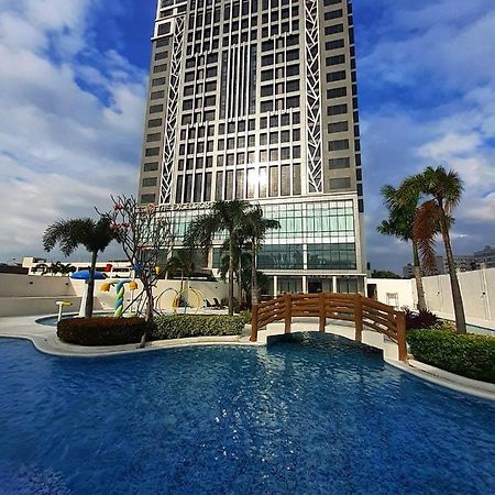 The Excelsior Hotel Las Piñas Bagian luar foto