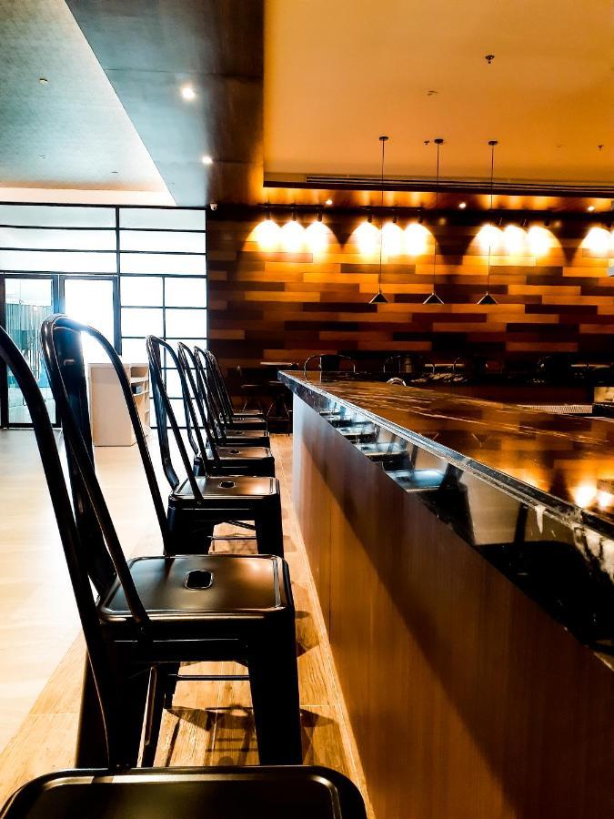 The Excelsior Hotel Las Piñas Bagian luar foto